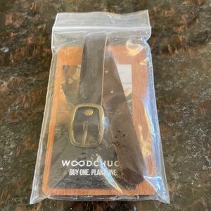Woodchuck wooden luggage tag new in bag